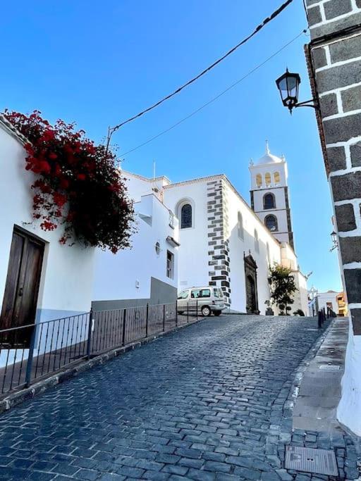 Bonita Casa En El Corazon Del Pueblo! Villa Carmen Гарачико Екстериор снимка
